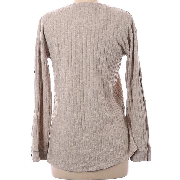 Maurice’s Button Kimono Sleeve Top - Picture 3 of 3